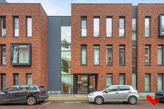 Chambre étudiante située dans une résidence étudiante conviviale, idéalement située. Cette chambre est meublée et dispose de sanitaires privés...