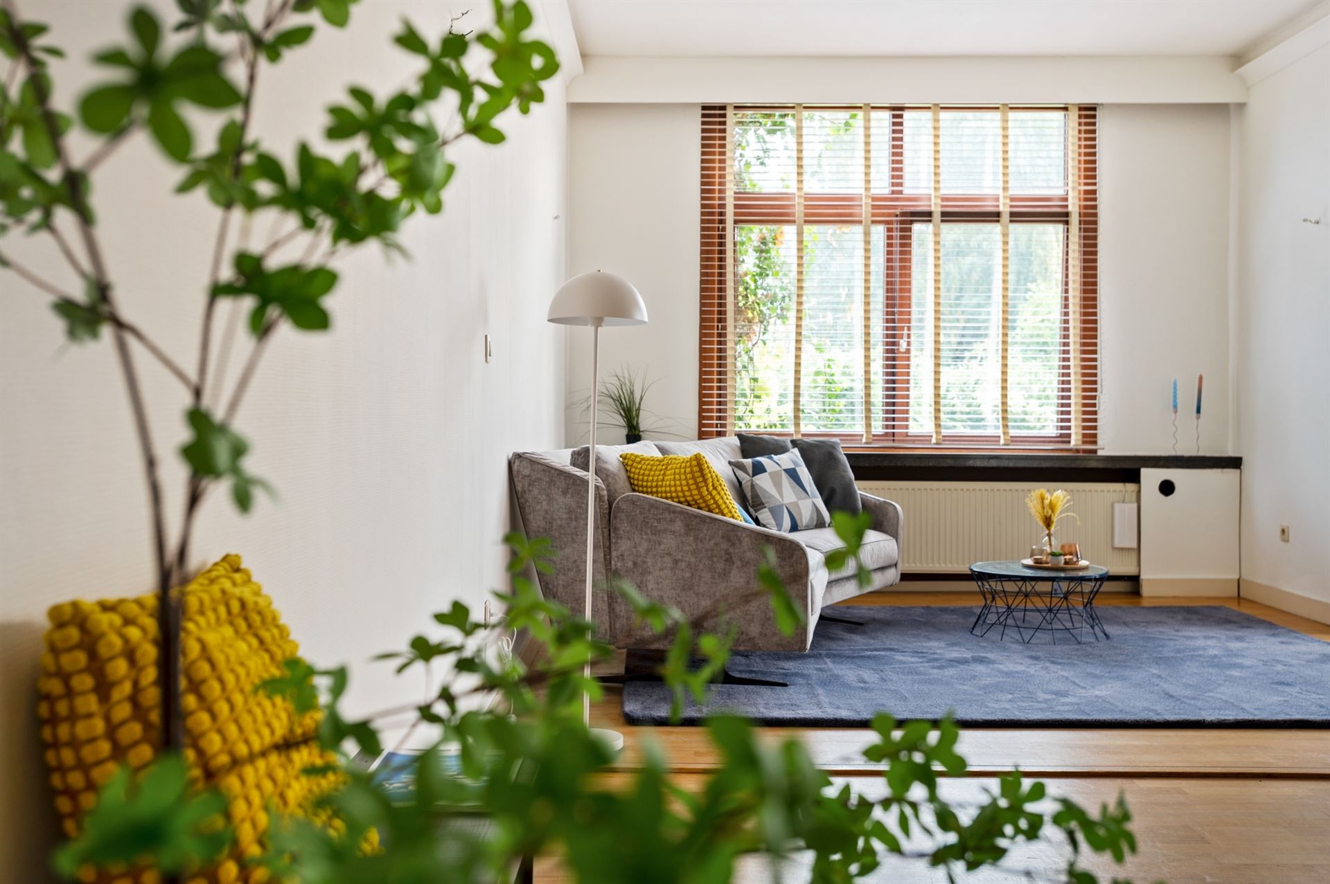 Karaktervolle bel-etagewoning met garage - foto 2