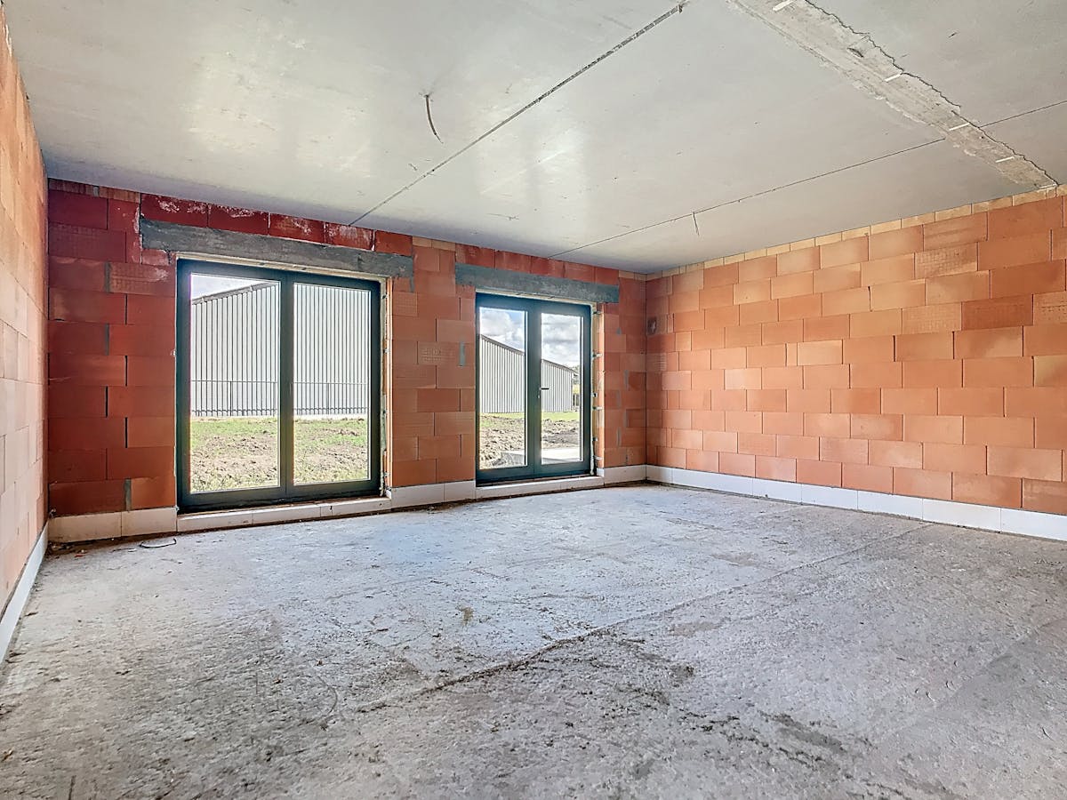 Casco halfopen bebouwing met 5 tot 7 slaapkamers, tuin en garage. - foto 3