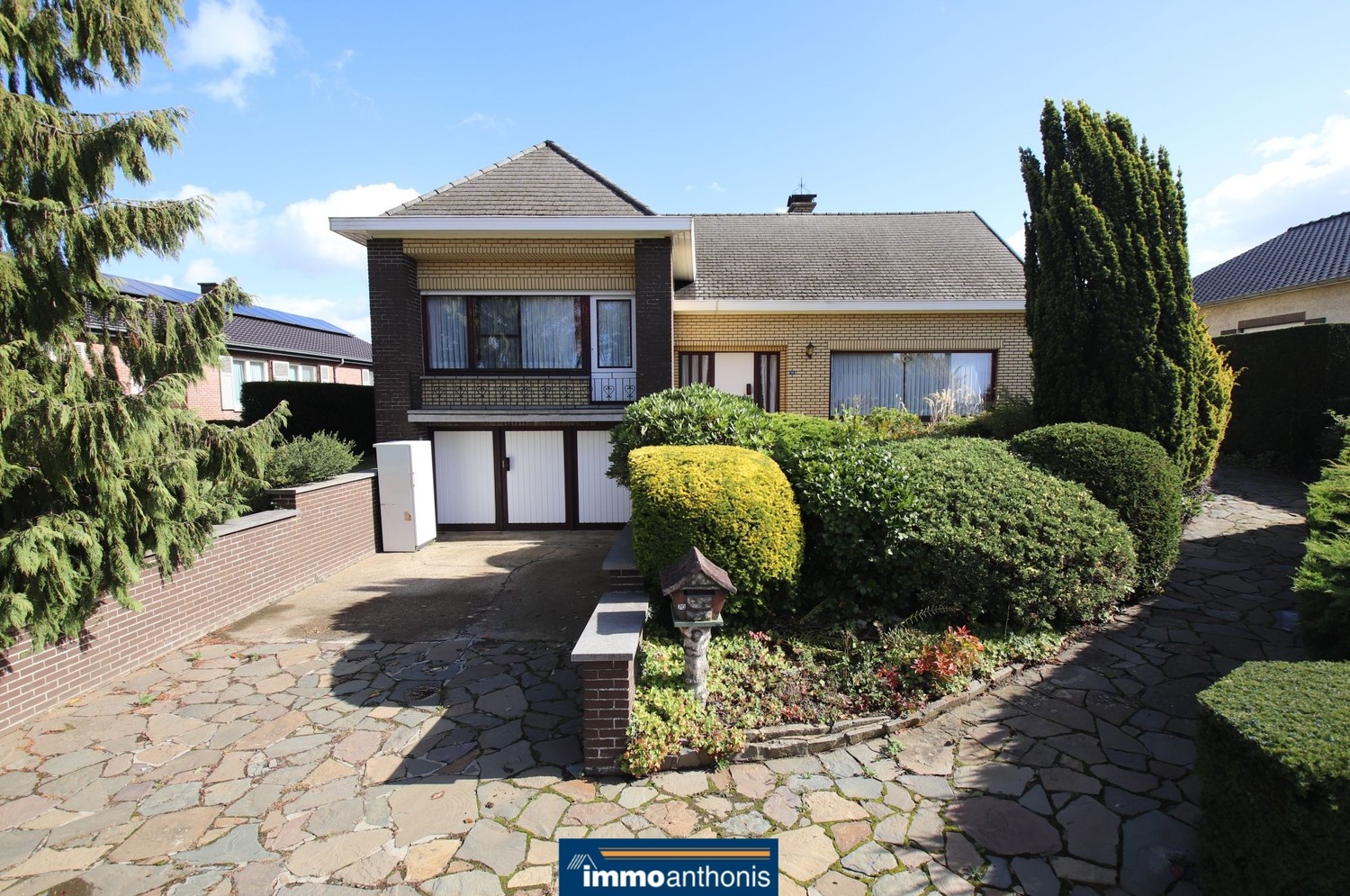 Alleenstaande woning met garage en grote tuin - photo 1