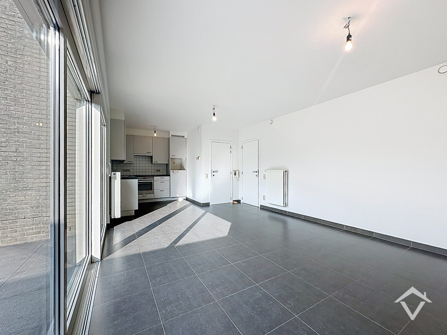 Instapklaar gelijkvloers appartement met staanplaats te Gistel - foto 4