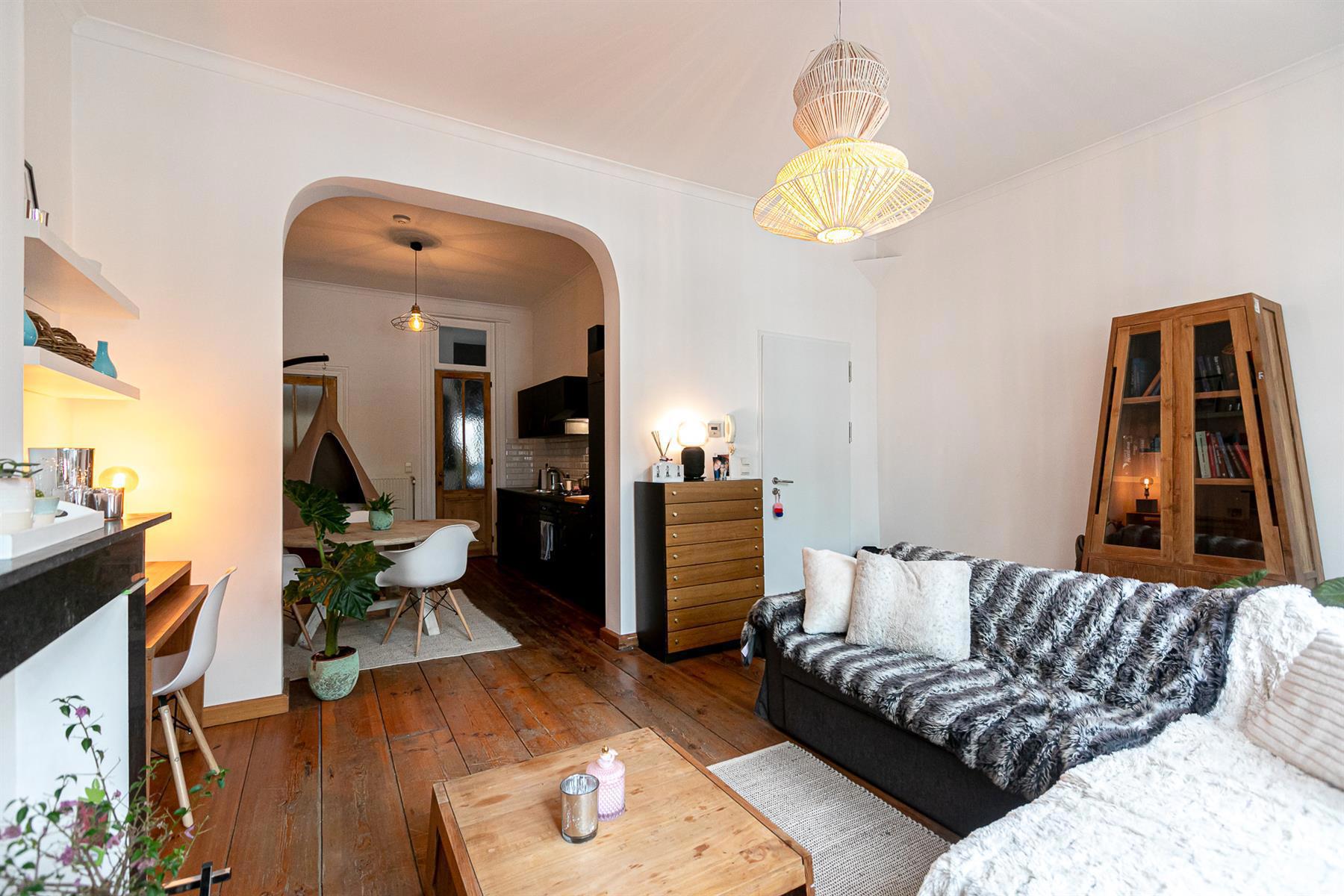 Gezellig gemeubeld appartement op de Vlaamsekaai op het trendy Zuid. - foto 4