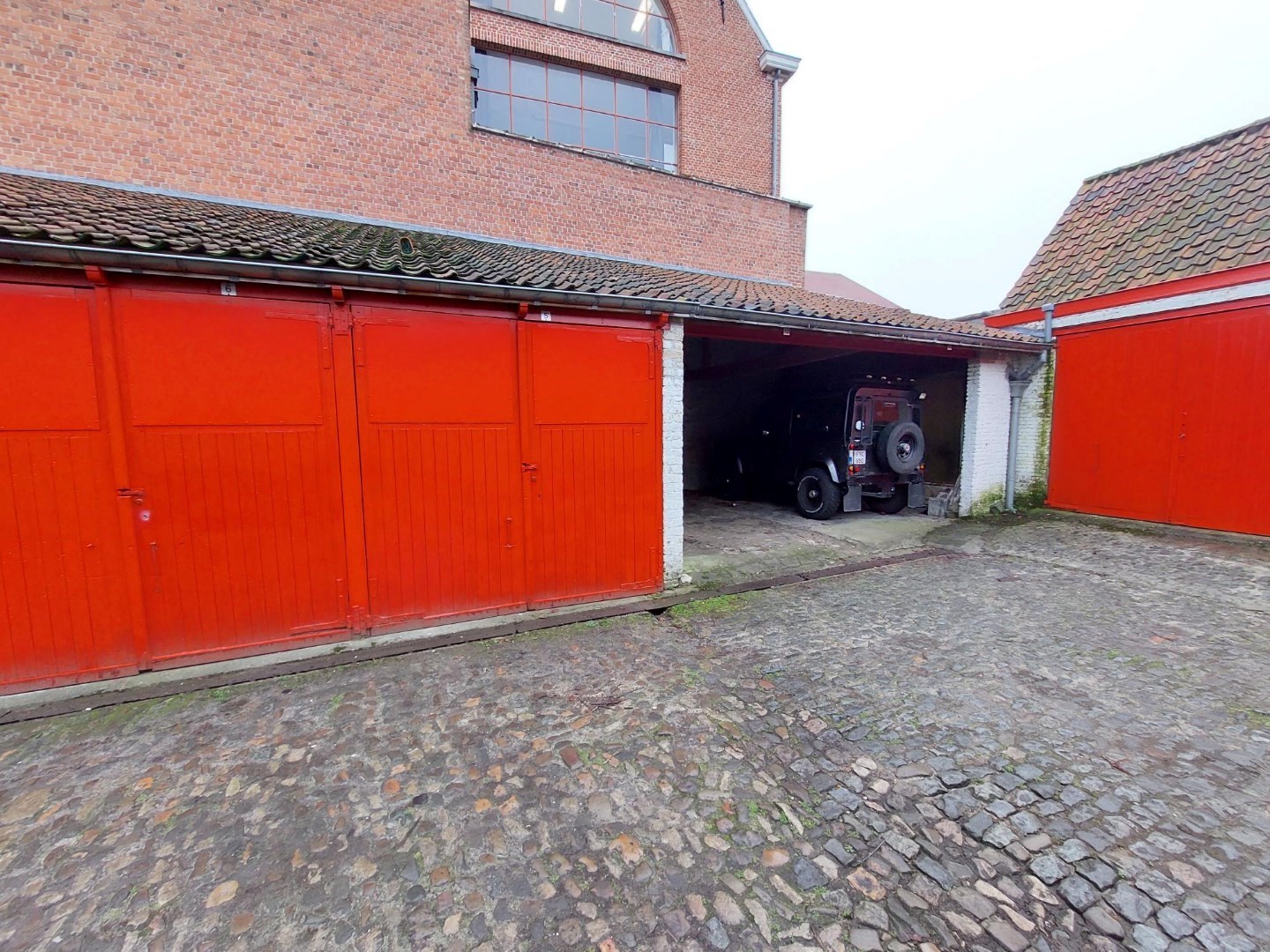 Garage for rent in Bruges - photo 4