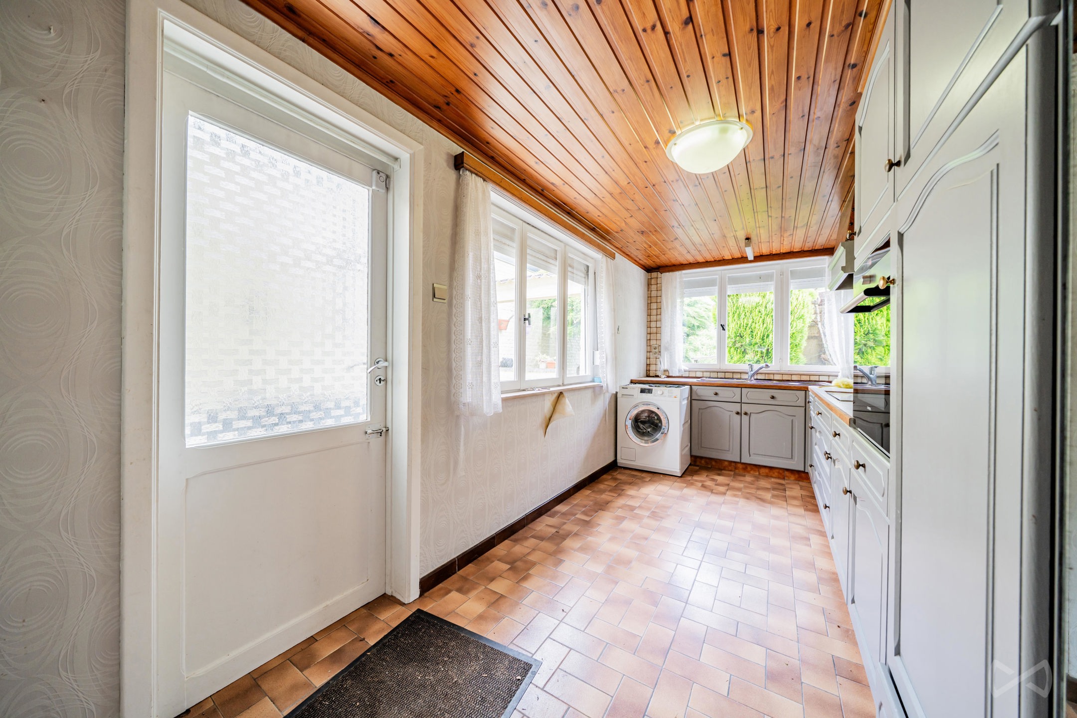 Herenhuis met grote tuin en mogelijkheid tot 3 slaapkamers - foto 4