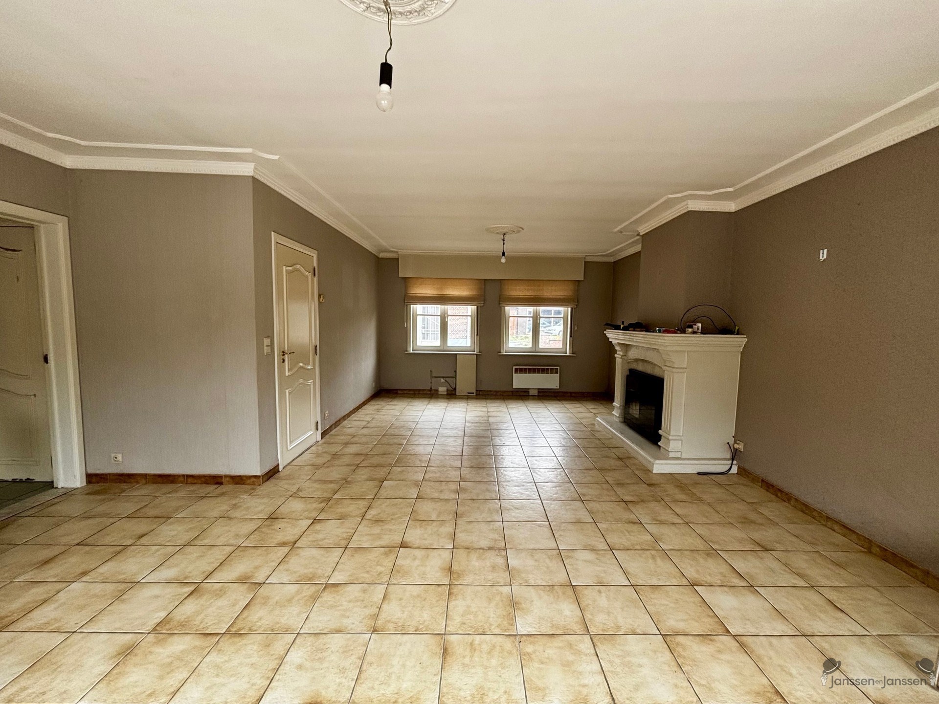 Ruime woning met 5 slaapkamers en tuin - foto 4
