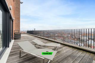 In de stijlvolle Residentie Bonneterie (bouwjaar 2015), vlakbij het Park Forrestier, bevindt zich dit luxueuze appartement met een...