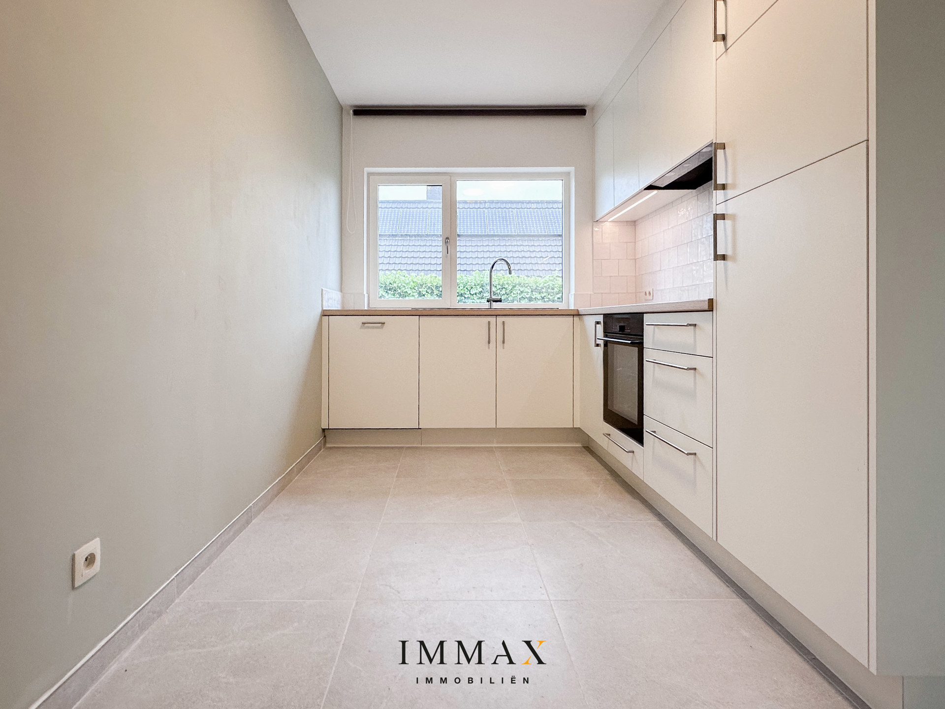 Gerenoveerd appartement met garage - foto 4