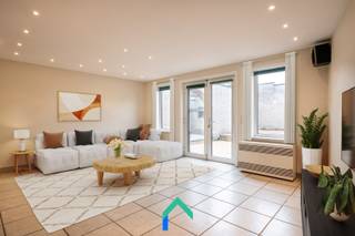 AlgemeenRENOVATIERAPPORT IS BESCHIKBAAR OP AANVRAAG. In de Felix D’Hoopstraat te Tielt bevindt zich deze uitzonderlijk ruime en verzorgde woning die...