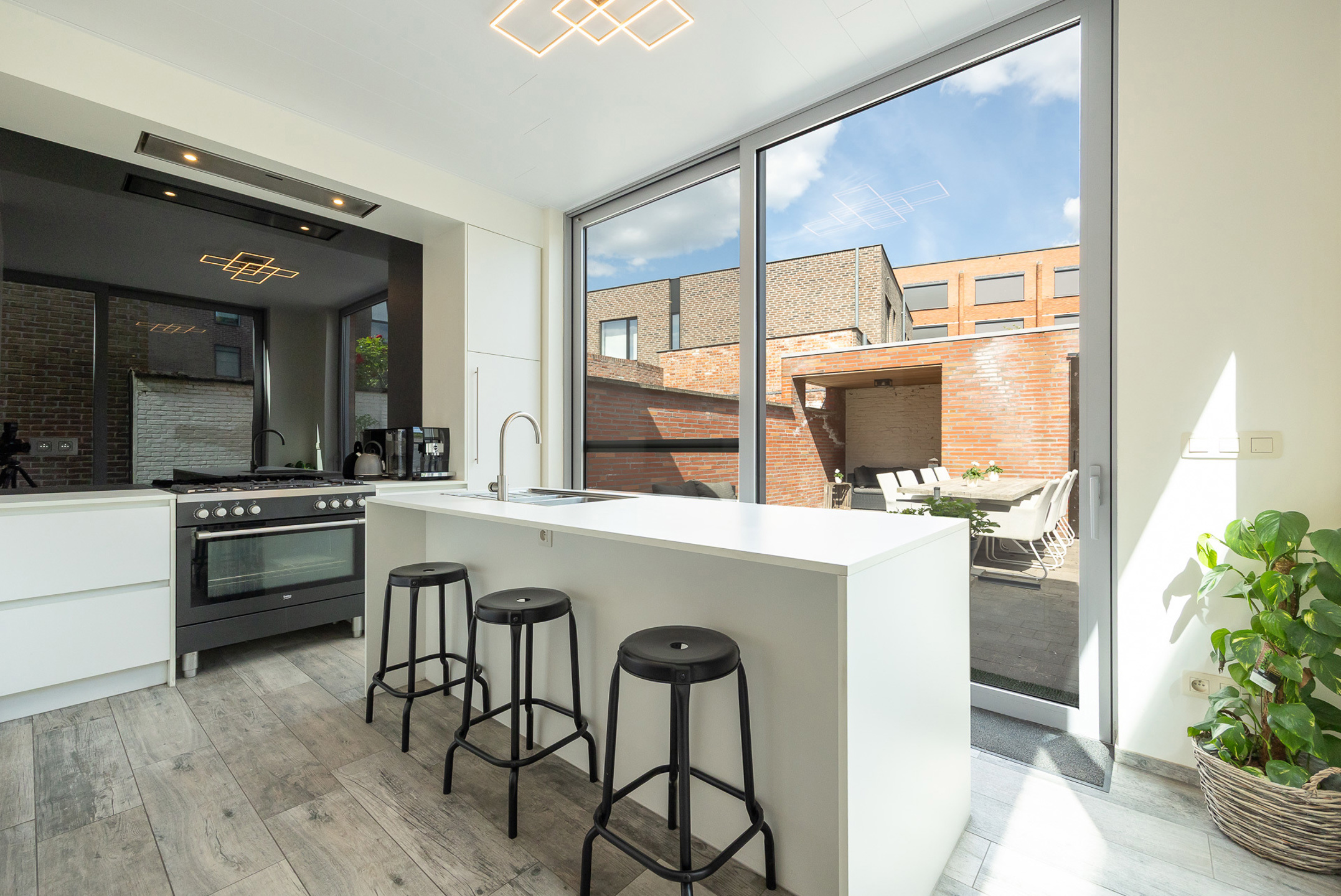 Halfopen bebouwing met studio in centrum Turnhout. EPC: B - foto 1