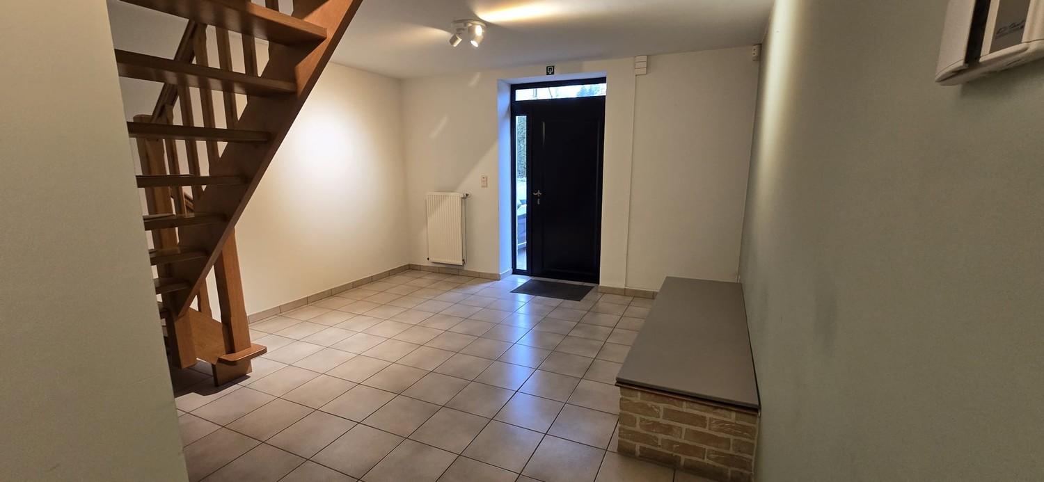 Multifunctioneel gebouw met parking, onmiddellijk beschikbaar! - foto 4