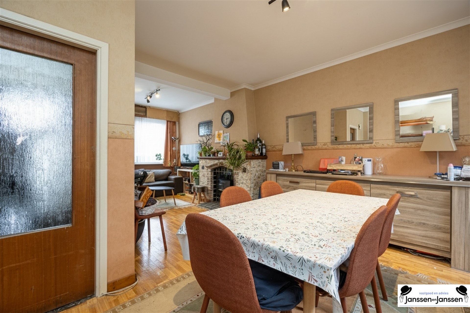 Te renoveren charmante woning met grote tuin - foto 5