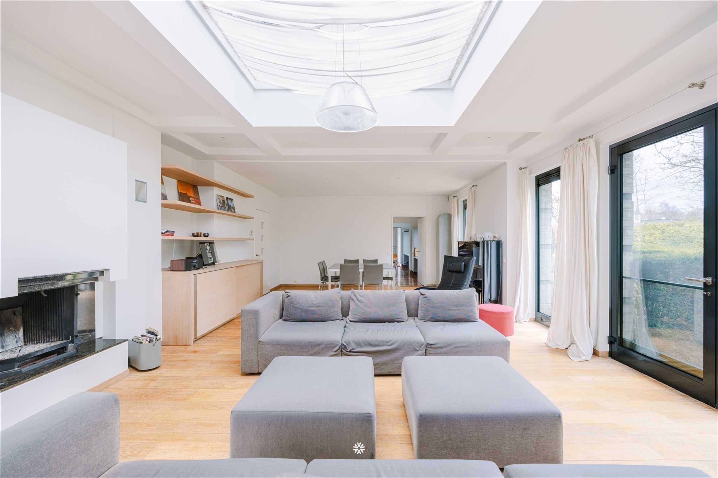 Ruime villa met tal van mogelijkheden nabij centrum Sint-Niklaas - foto 2