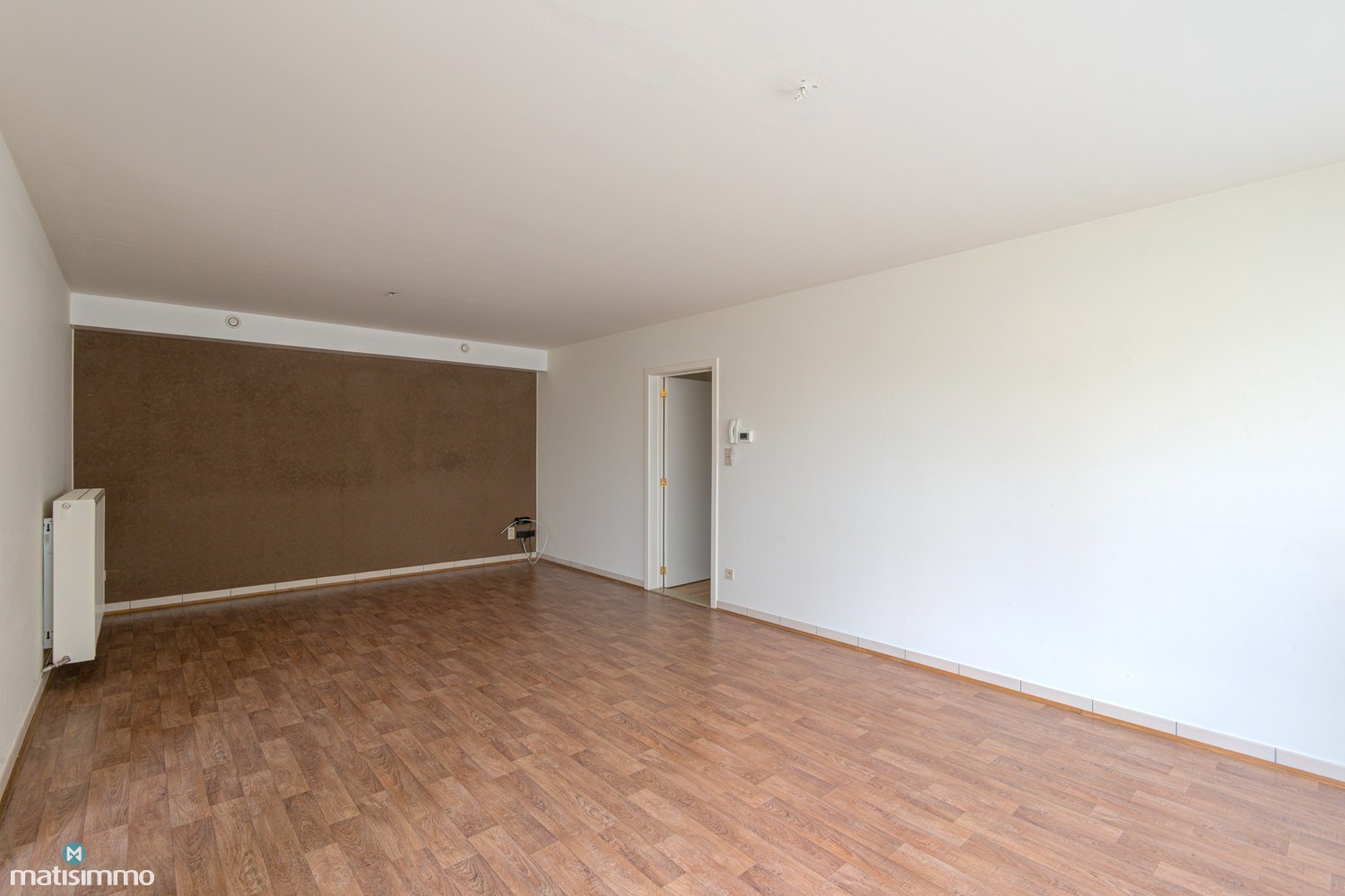 INSTAPKLAAR APPARTEMENT MET 2 SLAAPKAMERS, TUIN EN GARAGE IN SCHOONBEEK - foto 5