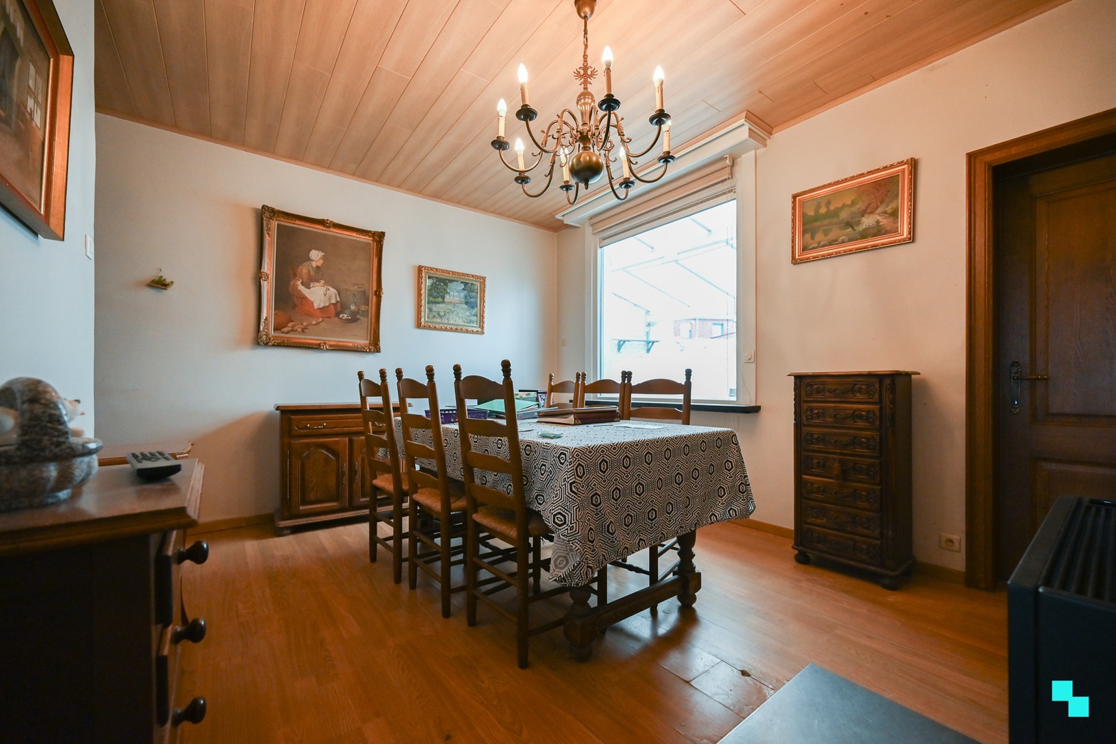 Te renoveren ééngezinswoning met vier slaapkamers en stockagemogelijkheden te Izegem - photo 5