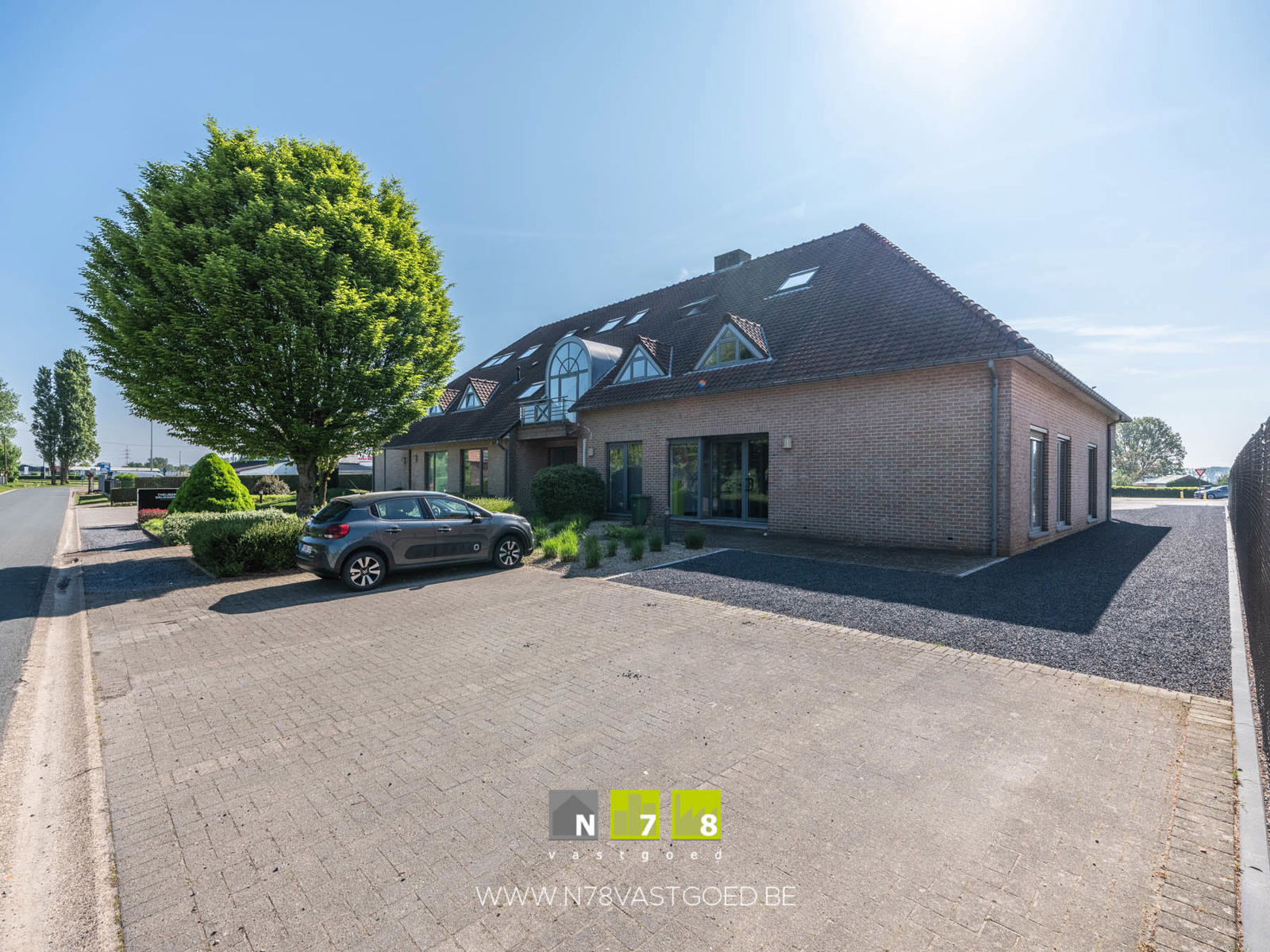 Apartment for sale in Maaseik with 1 bedroom - photo 1