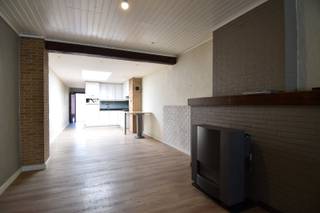 Welkom in deze charmante stadswoning gelegen in de Boerderijstraat, op een boogscheut van het bruisende centrum van Kortrijk. Deze woning...