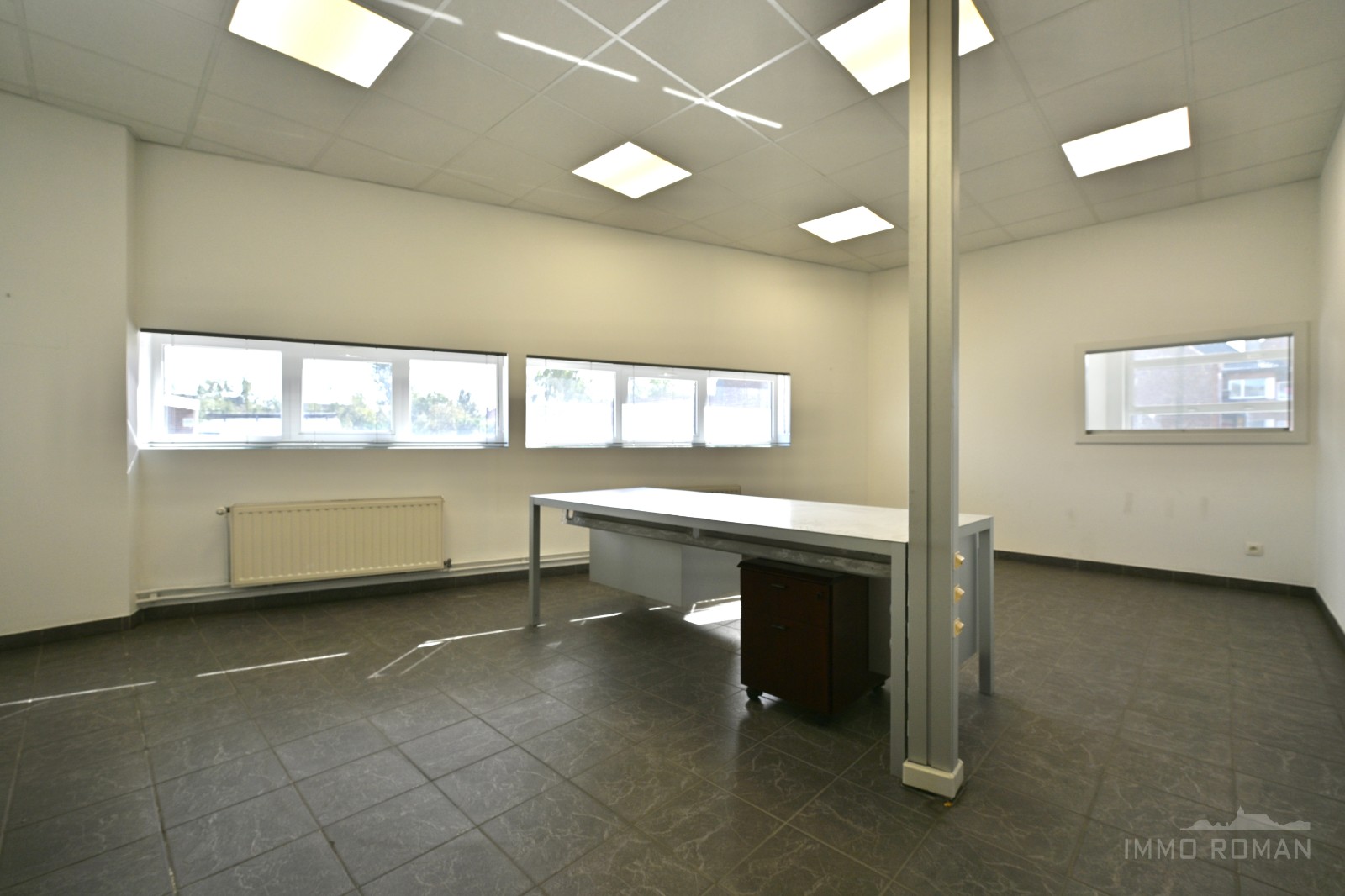 Kantoorruimtes te huur in het centrum van Berchem, deelgemeente Kluisbergen - foto 4