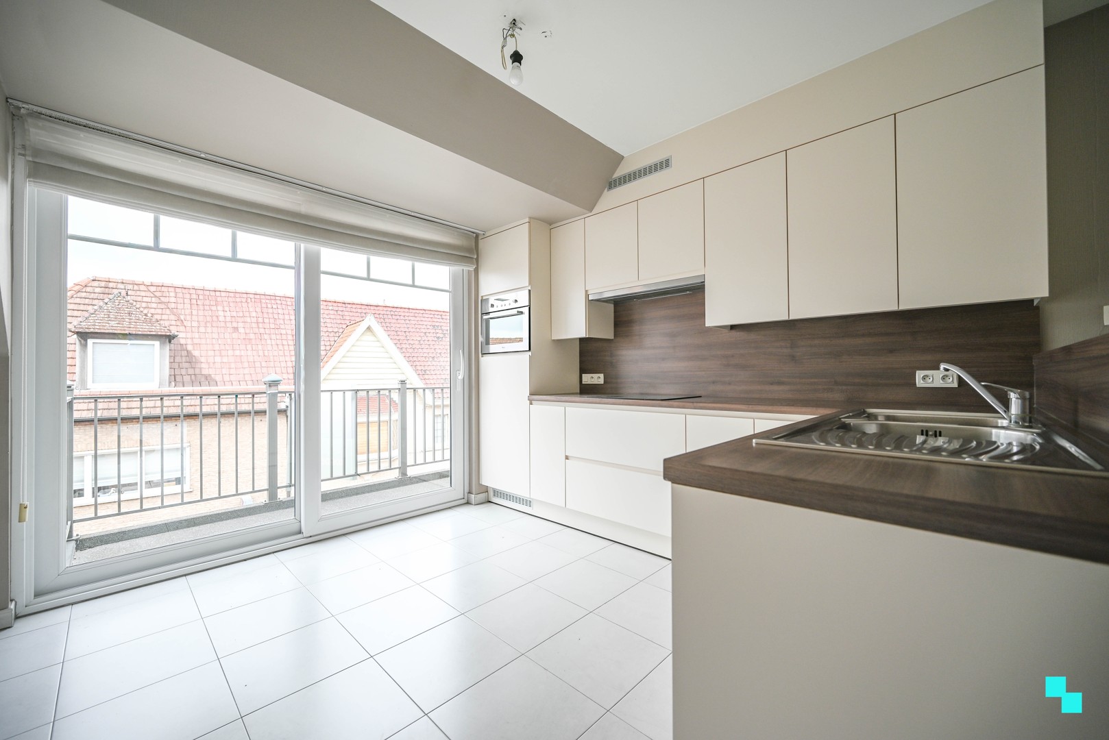 Instapklaar appartement met twee terrassen in Oostrozebeke - photo 5