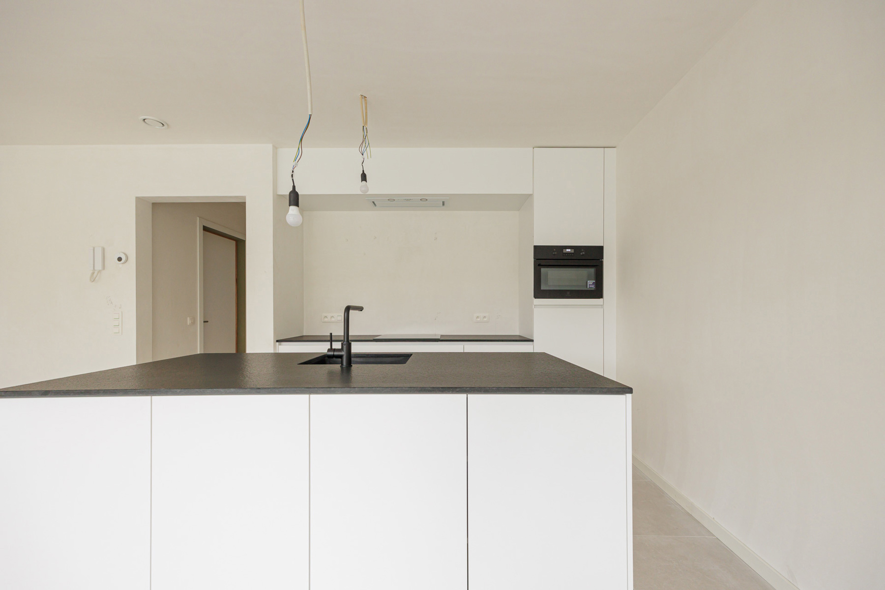 NIEUW gelijkvloersappartement met tuin en grote garage - foto 5