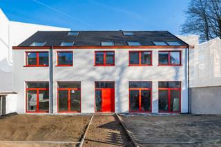 Arrière-maison 2 chambres avec combles aménageables – SchaerbeekÀ l’arrière d’une petite copropriété moderne de 4 unités, découvrez cette agréable...