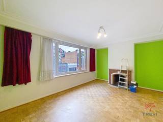 UCCLE, quartier Montjoie – entre le parc Montjoie et le parc Brugmann – Proche de toutes commodités (transports et commerces). Bel appartement...