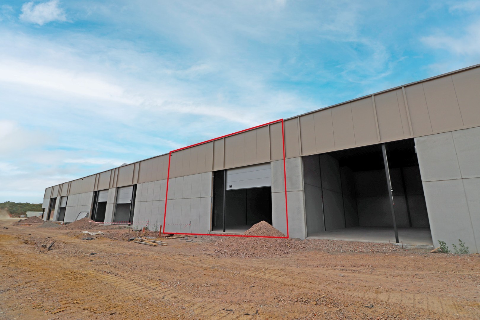 Commercial for rent in Tielt - photo 1