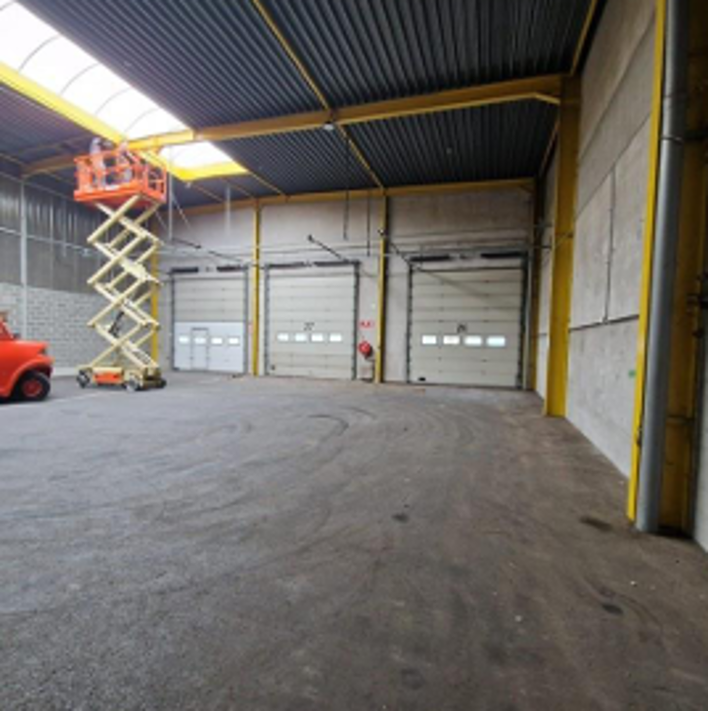 Commercial à louer à Charleroi - photo 3