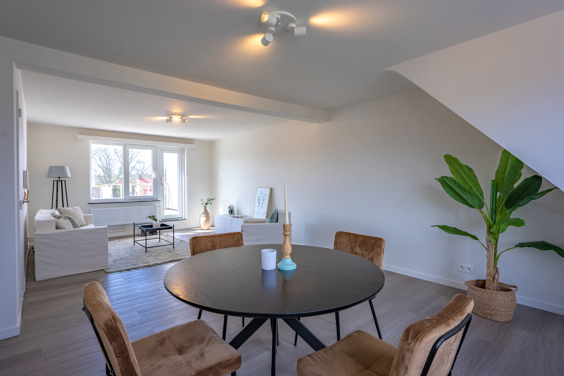 Instapklaar appartement (110 m²) met terras en garagebox - foto 2