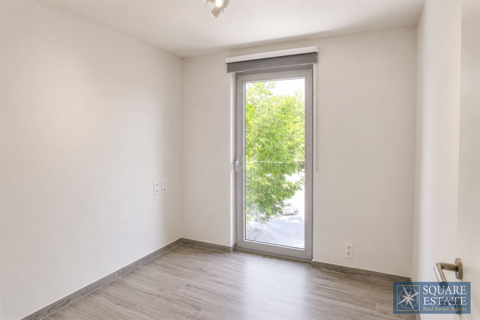 Duplex 2 chambres et parking dans immeuble récent - photo 5