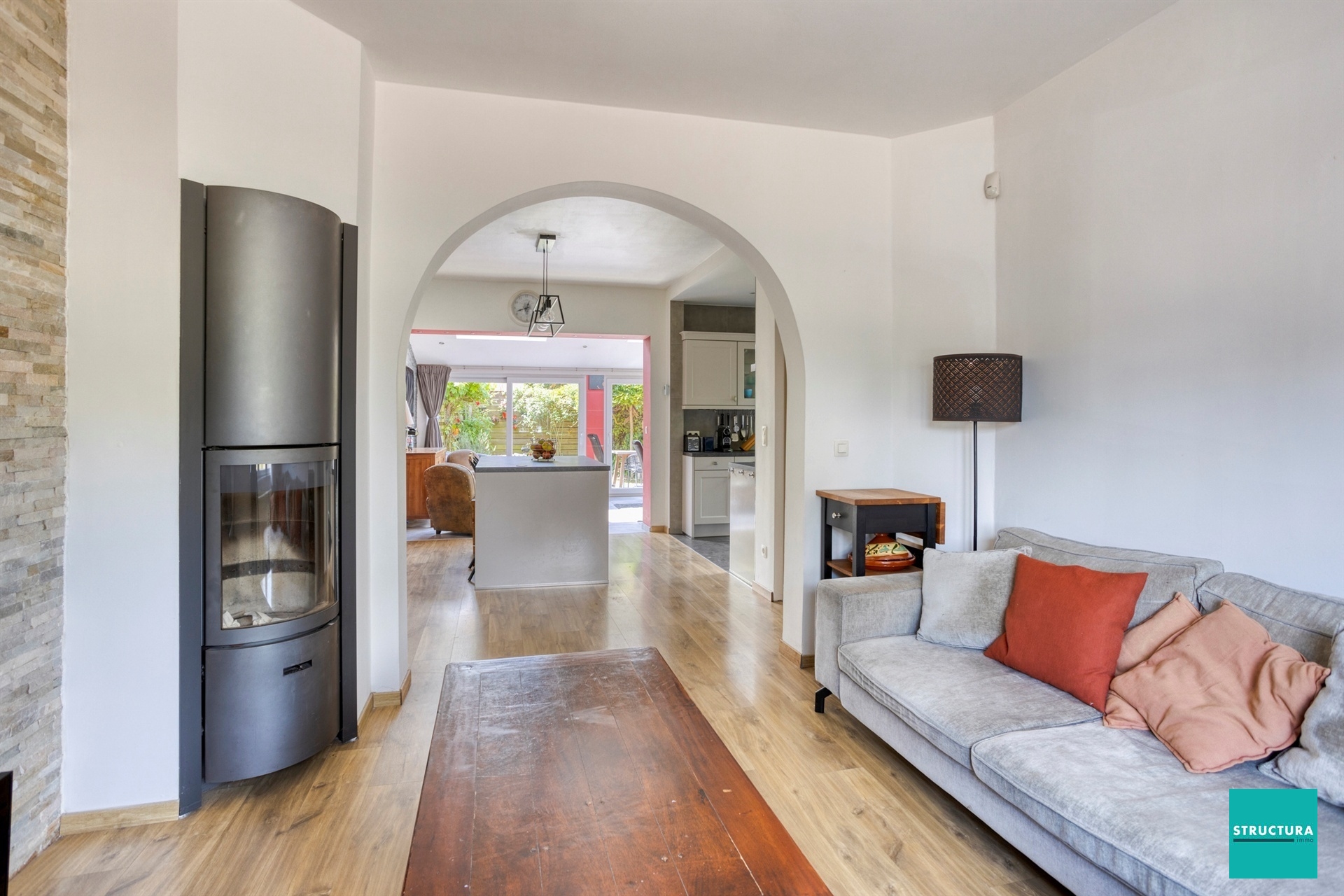 Maison rénovée de 3 chambres avec jardin orienté au sud-ouest - photo 3