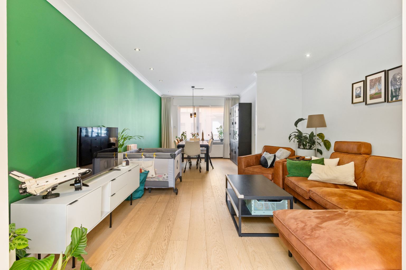 Huis te koop in Merksem met 4 slaapkamers - foto 2