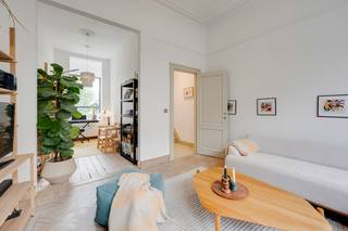 Wonen op de Markgravelei is wonen in Antwerpen op haar mooist. Statige gevels, brede lanen en alles wat je nodig hebt vlakbij. Hier woon je tussen...