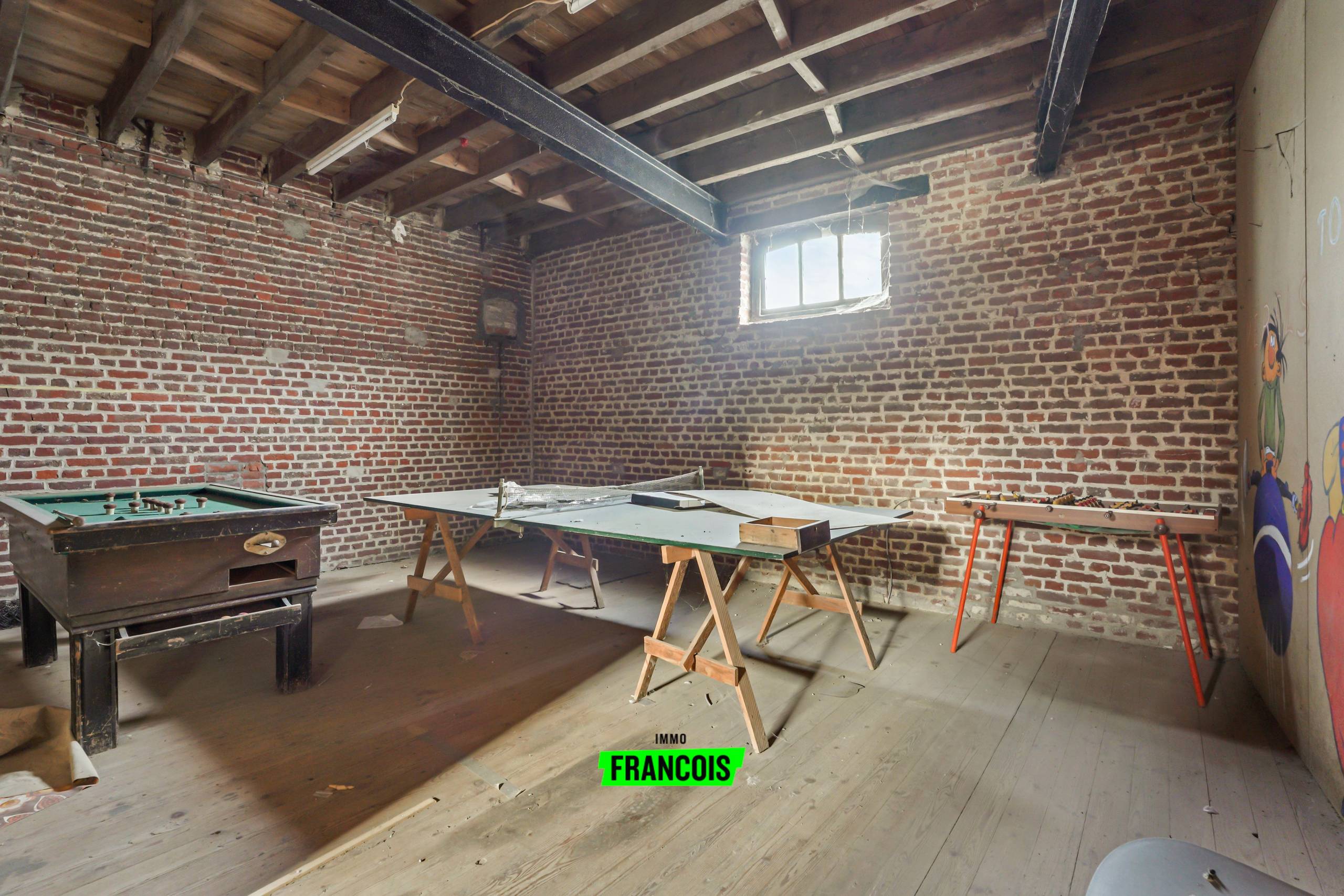 Zeer ruime woning met loods in Reningelst. - foto 4