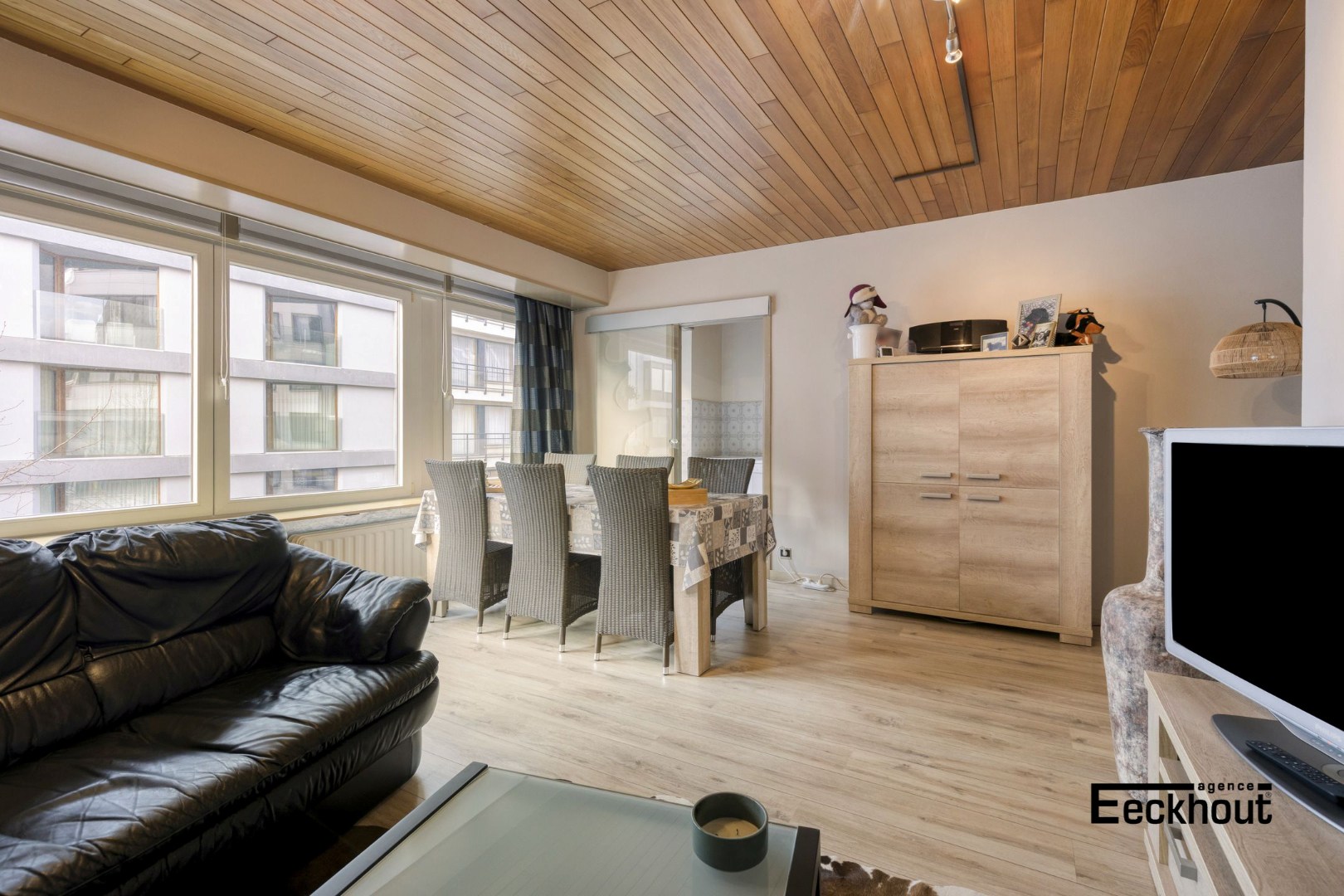 Ruim appartement in rustige straat in het centrum van Oostende. - foto 3