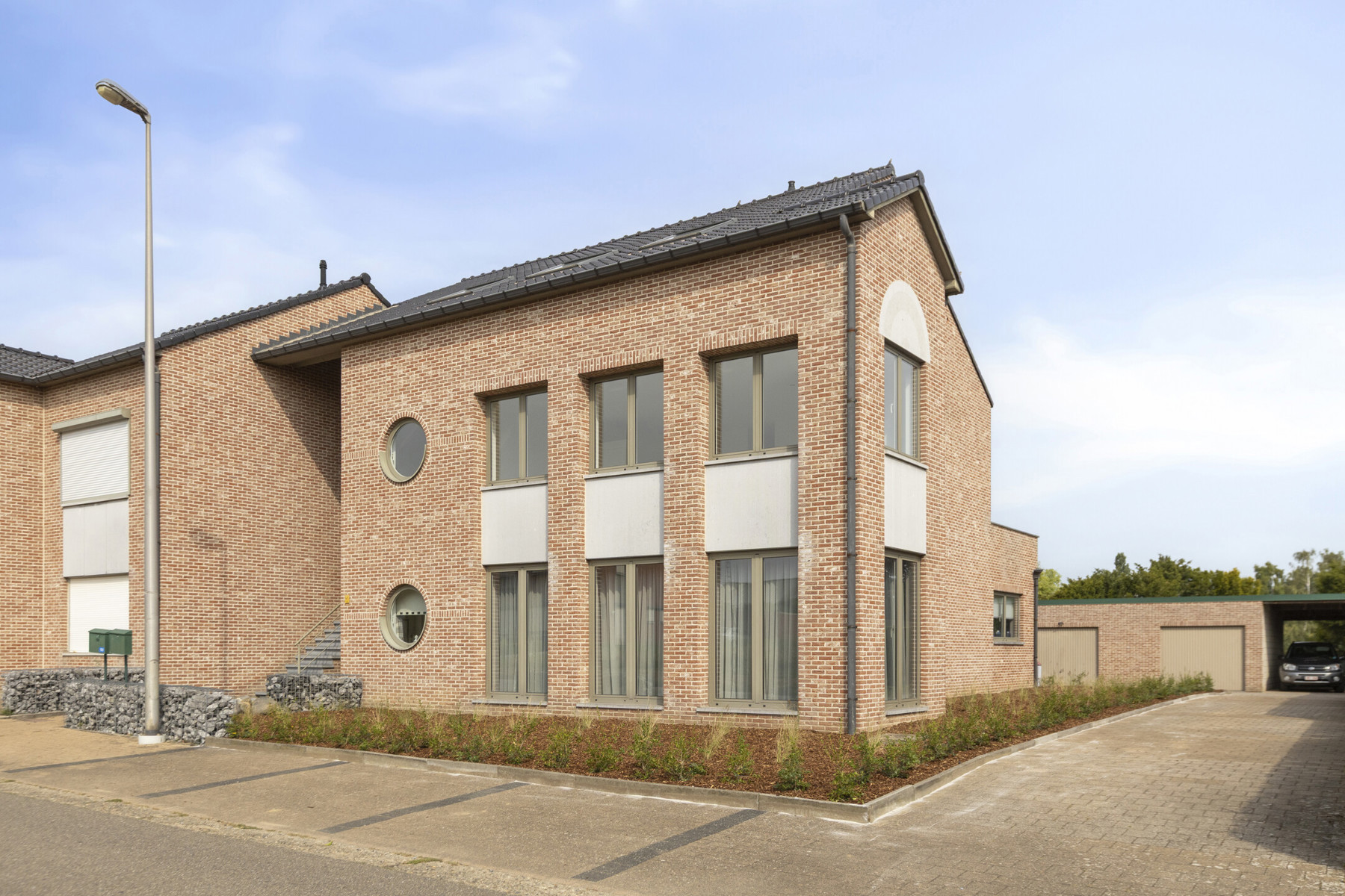 Appartement te koop in Lanaken met 3 slaapkamers - foto 1