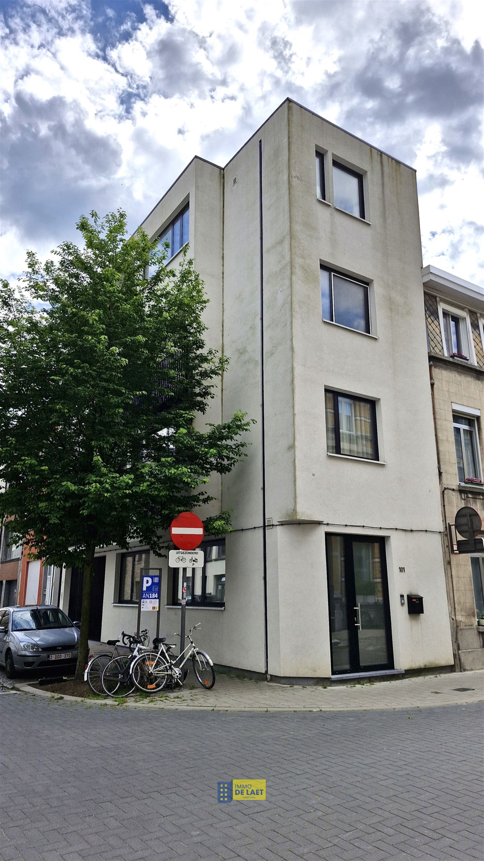 Apartment for rent in Berchem with 1 bedroom - photo 1