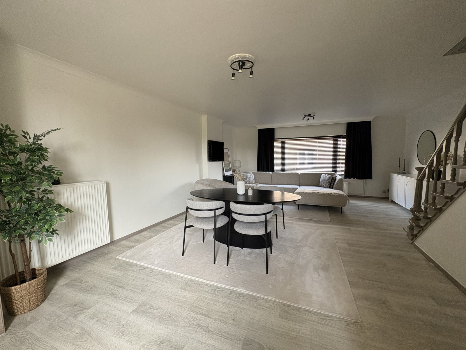 BEL-ETAGE WONING MET CENTRALE LIGGING TE AVELGEM - foto 4
