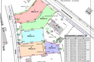 Bouwgrond voor open bebouwing met een oppervlakte volgens meting van 695,93 m².DIt perceel is gelegen langs de doodlopende weg 'Klets'.De zone voor...