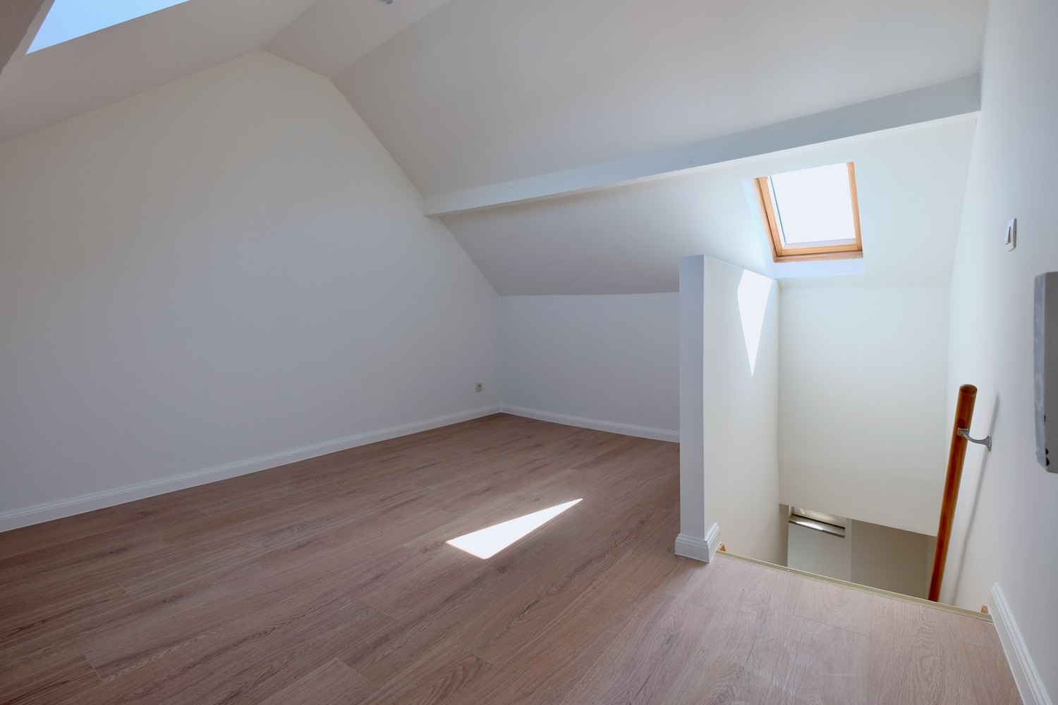 Gerenoveerde stadswoning met 2 slaapkamers in het centrum van Sint-Truiden - foto 4