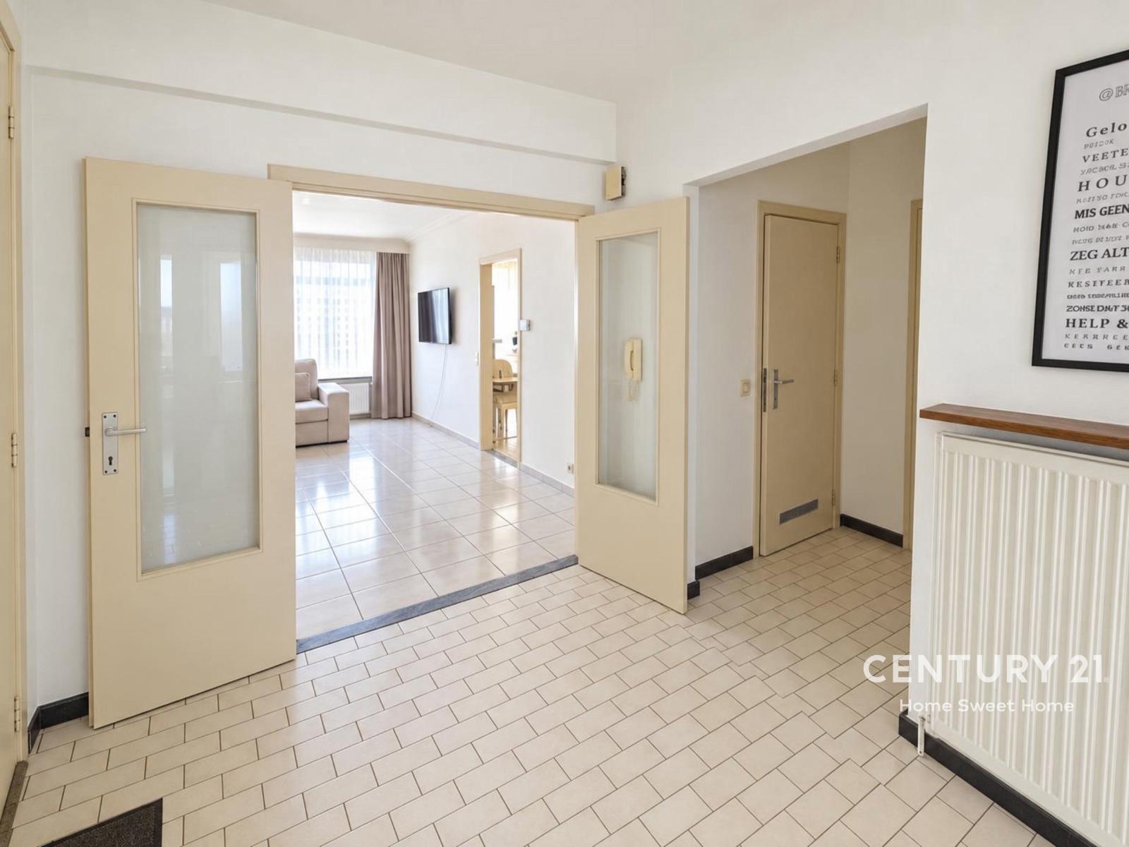Licht 2-slaapkamerappartement met garage te huur - foto 5