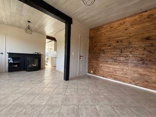 In Erwetegem, een rustige en aangename deelgemeente van Zottegem, bevindt zich deze knusse en praktische woning, ideaal voor wie op zoek is naar...