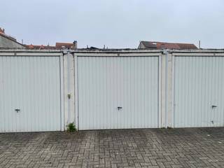 Op zoek naar een praktische garage op een toplocatie? Deze garage, gelegen in het centrum van Heist, biedt een ideale oplossing voor het...