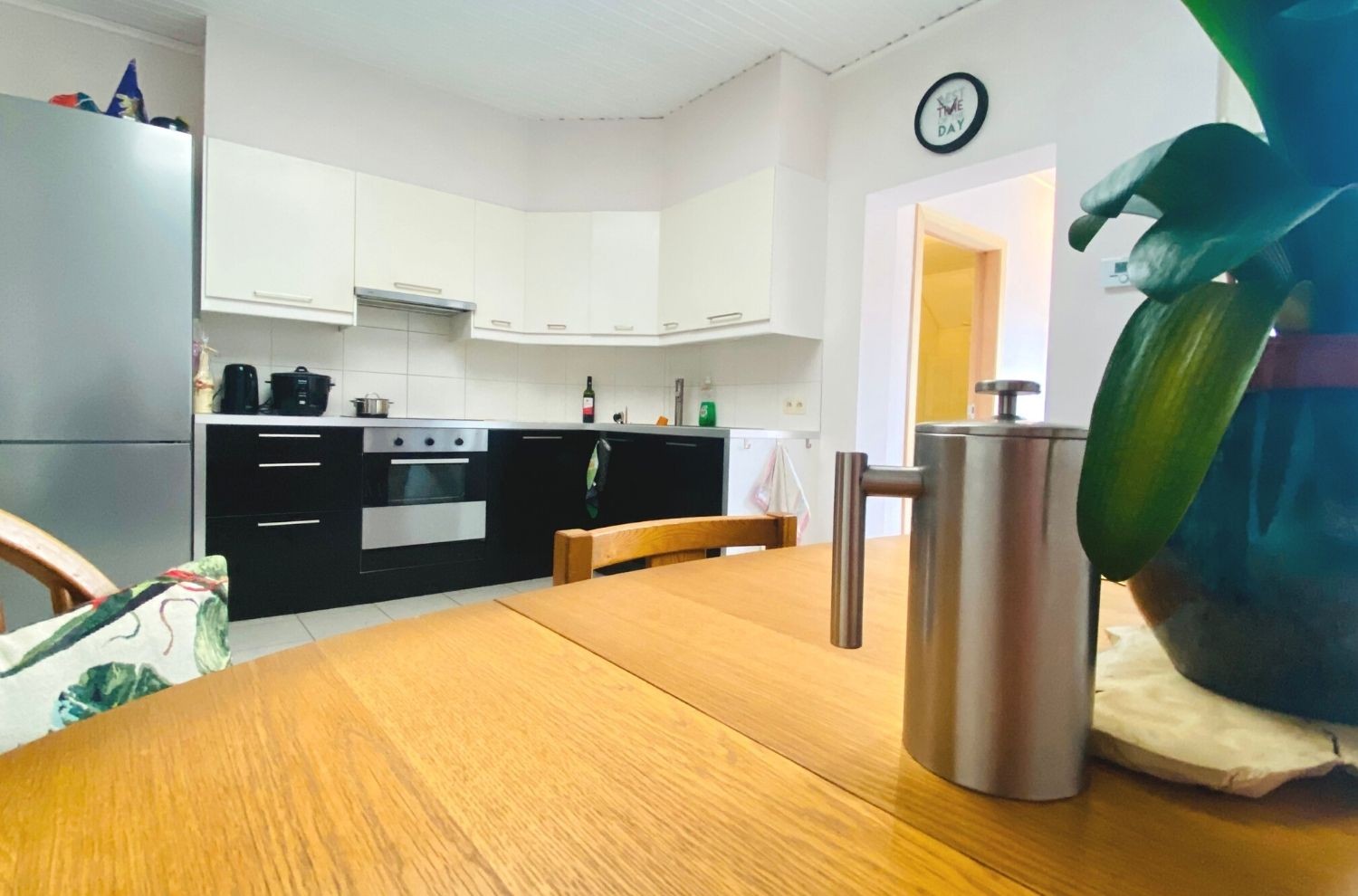 Huis met 2 slaapkamers, achteruitweg en tuin. - foto 4