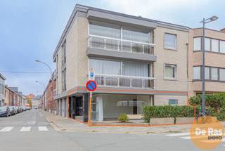 AALST - Op een zeer gunstige locatie in Centrum Aalst, dichtbij winkels, station, park , sport -en ontspanningsgelegenheden en invalswegen...