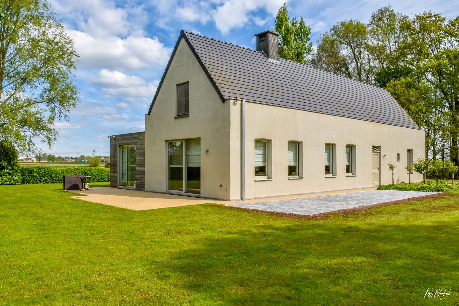 Idéalement située sur un terrain de 8 720 m² sur la colline de Poelberg à Tielt, - photo 4