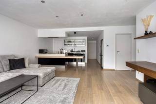 Découvrez cet charmant appartement au rez-de-chaussée situé à la Borghtstraat 52 à Vilvoorde. Ce logement offre un parfait mélange de confort et...
