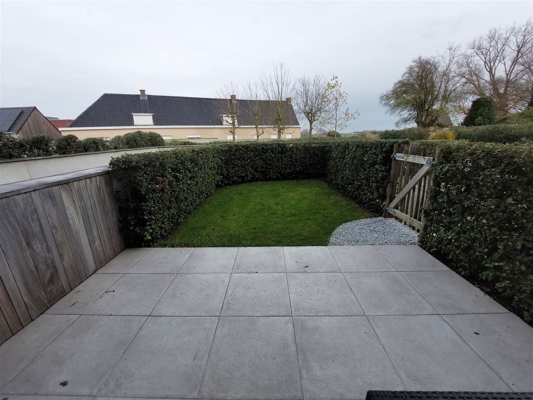 Recent appartement met twee slaapkamers en tuintje - foto 5