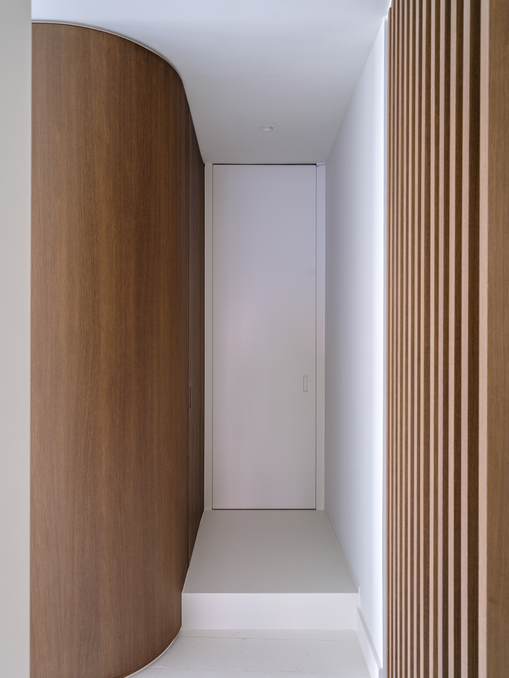 Karaktervol 2-slaapkamer appartement op een toplocatie in het centrum - foto 4