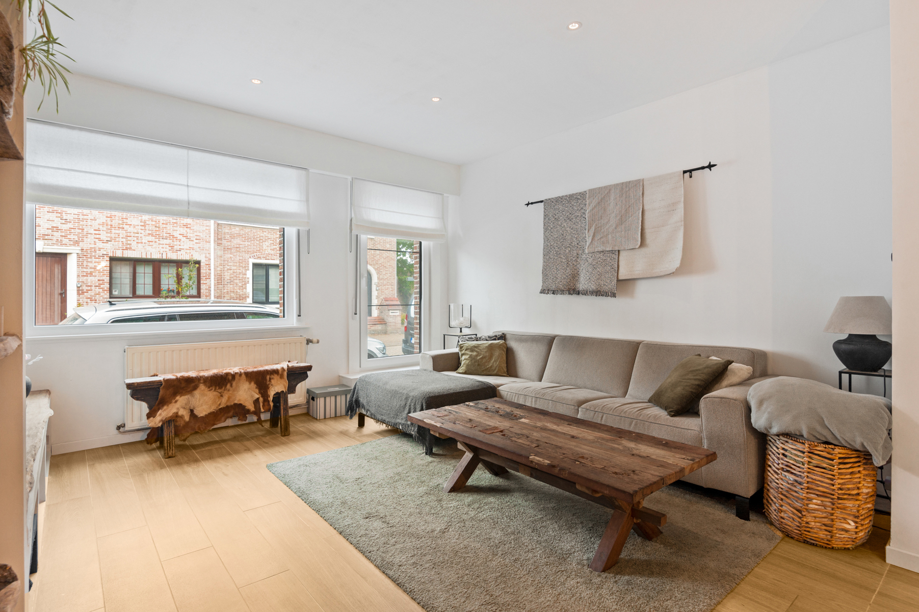 Charmante starterswoning met zuid tuin en ruime garage! - foto 3