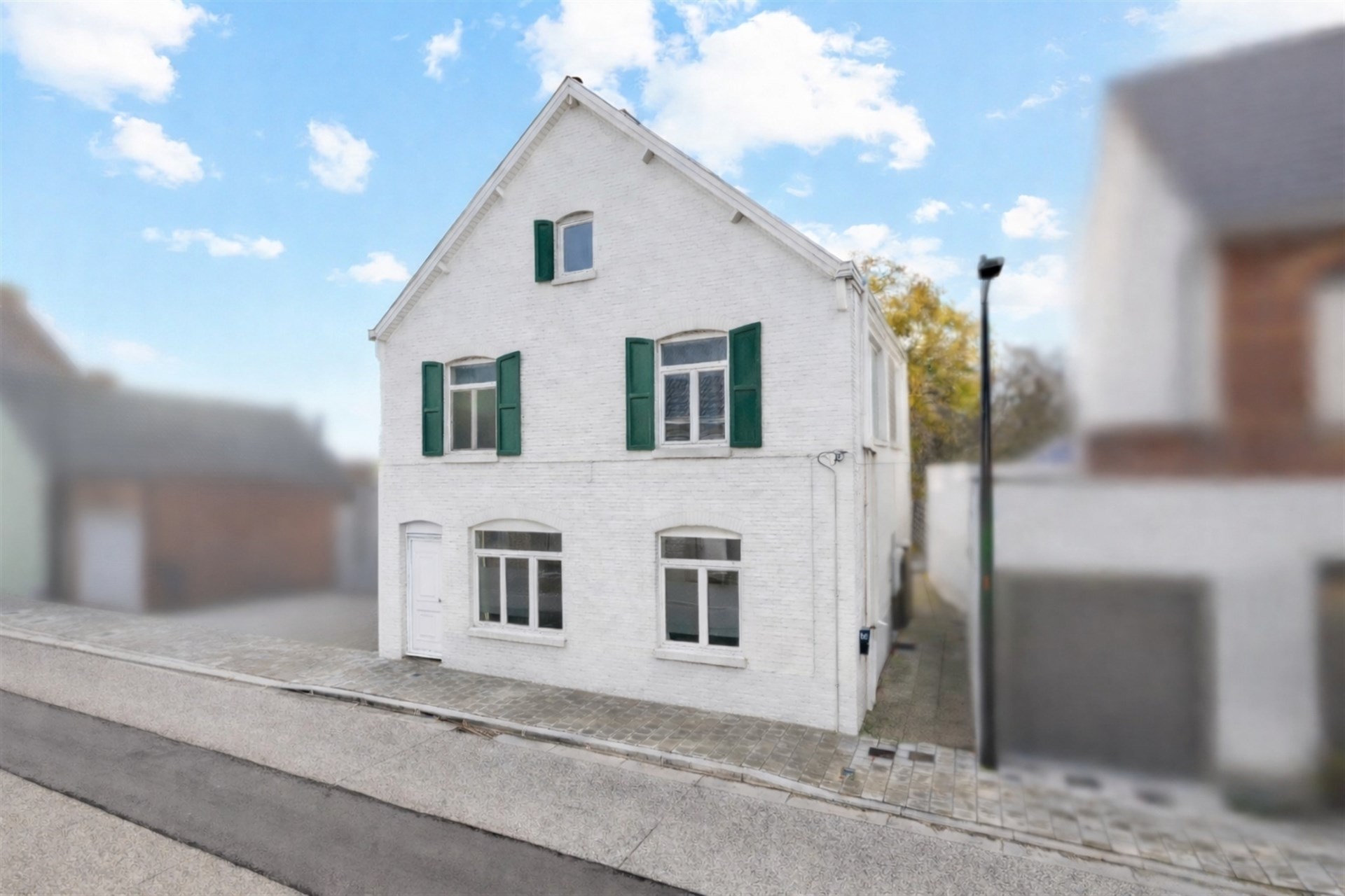 Goed gelegen, deels, te renoveren woning, centrum Asper(Gavere) - foto 1